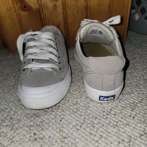 Keds woman's tennis shoe size 8. Khaki worn one time.